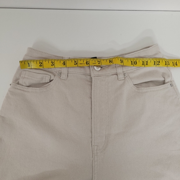 H&M Mom Loose Fit Biege Jean , size 4 - Picture 7 of 10